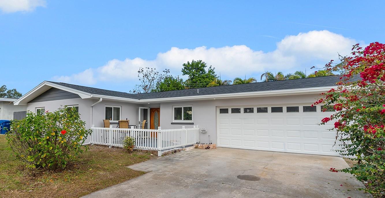 Single Family Residence em CLEARWATER, FL - Daniel Dourado