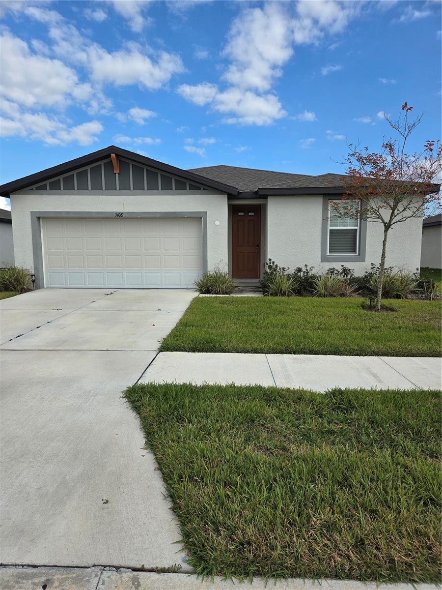 Single Family Residence in PLANT CITY, FL - Daniel Dourado