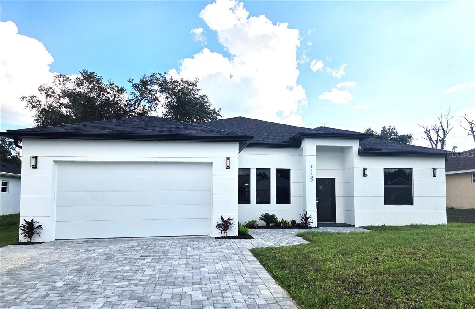 Single Family Residence em PORT CHARLOTTE, FL - Daniel Dourado