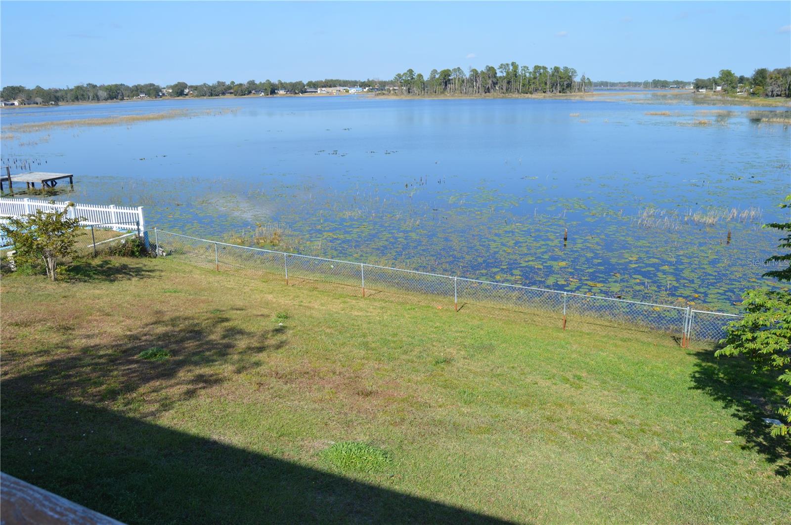 Single Family Residence in DELTONA, FL - Daniel Dourado