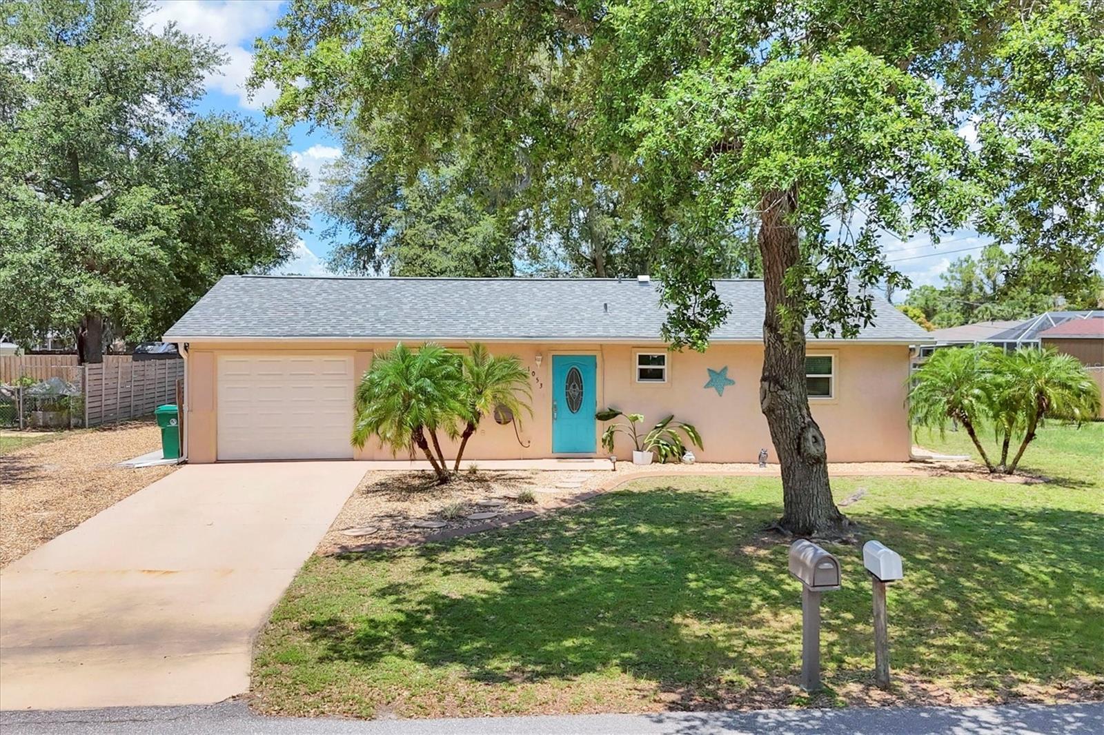 Single Family Residence em PORT CHARLOTTE, FL - Daniel Dourado