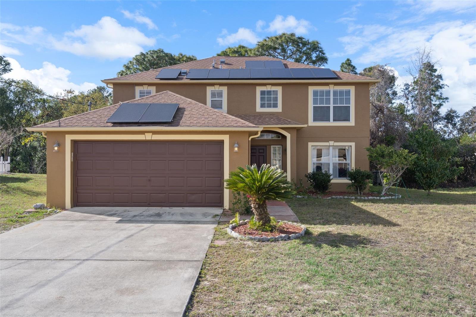 Single Family Residence in SPRING HILL, FL - Daniel Dourado