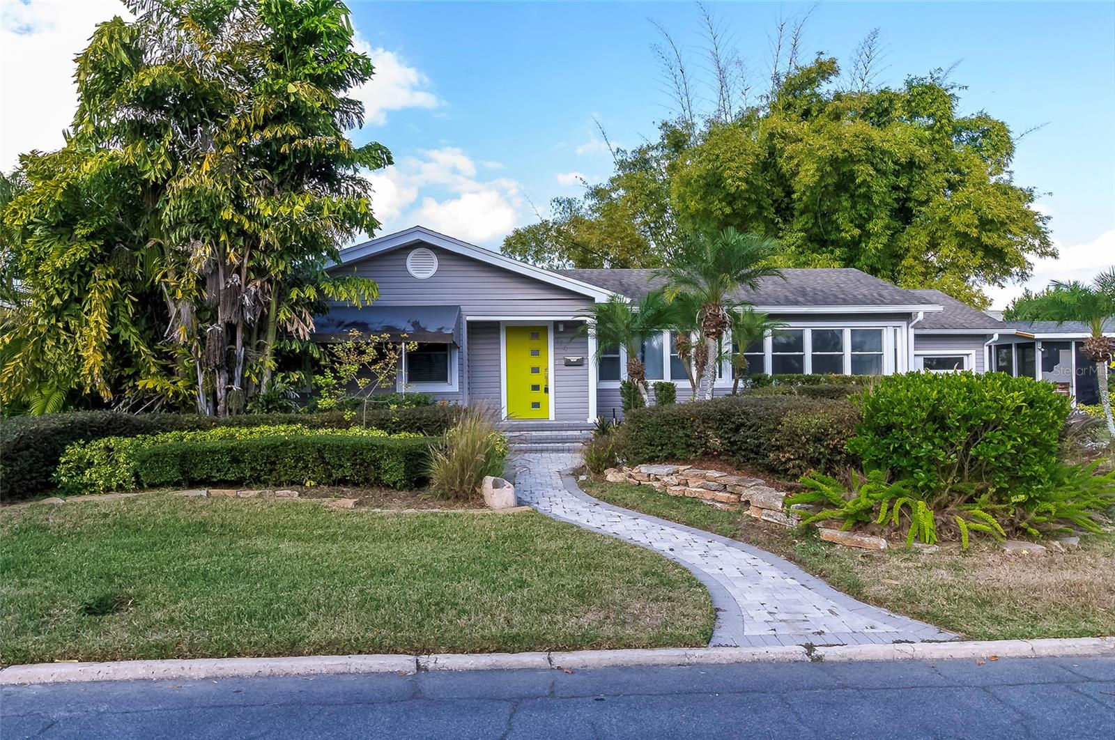 Single Family Residence in LAKELAND, FL - Daniel Dourado