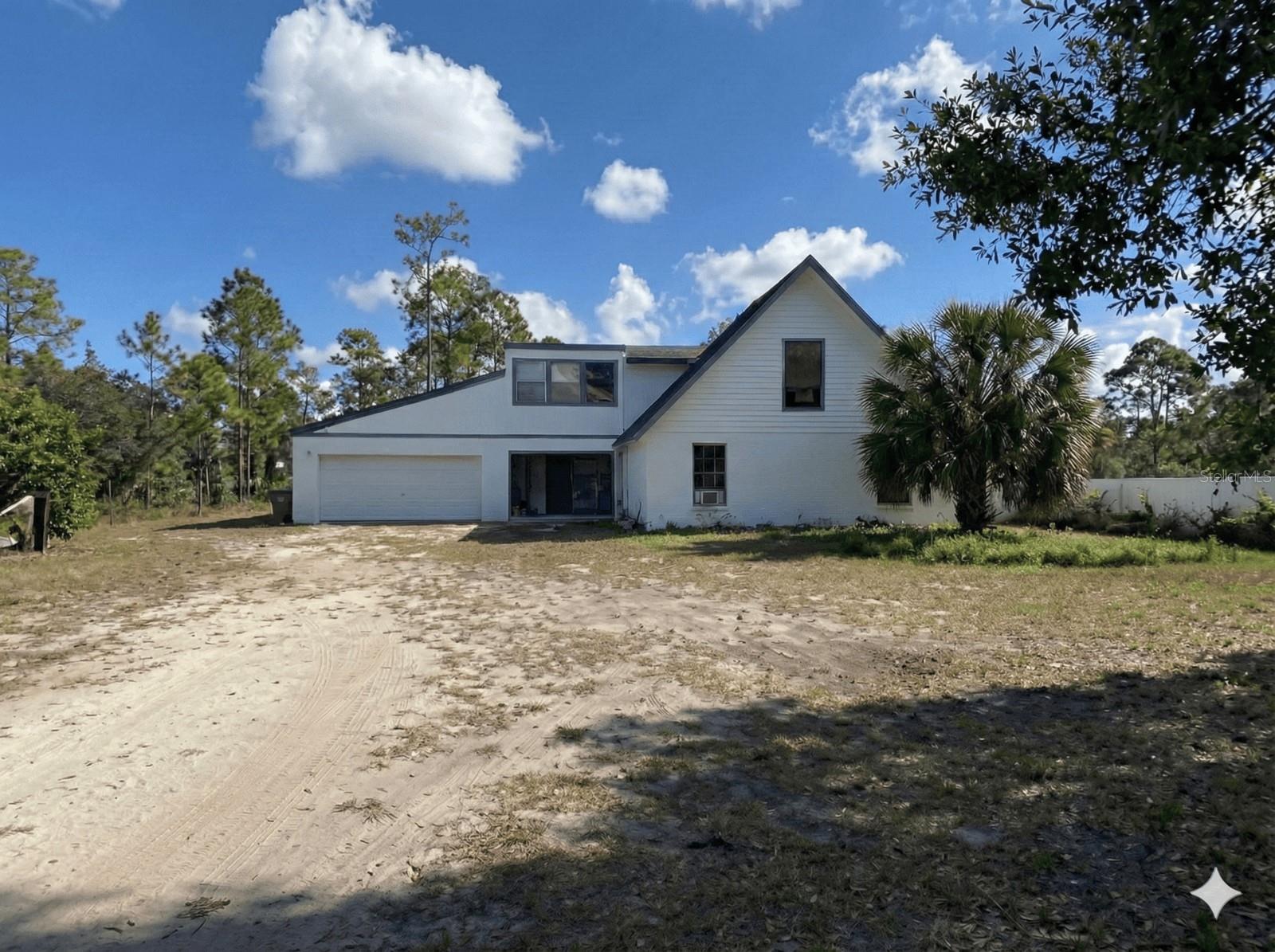 Single Family Residence in LEHIGH ACRES, FL - Daniel Dourado