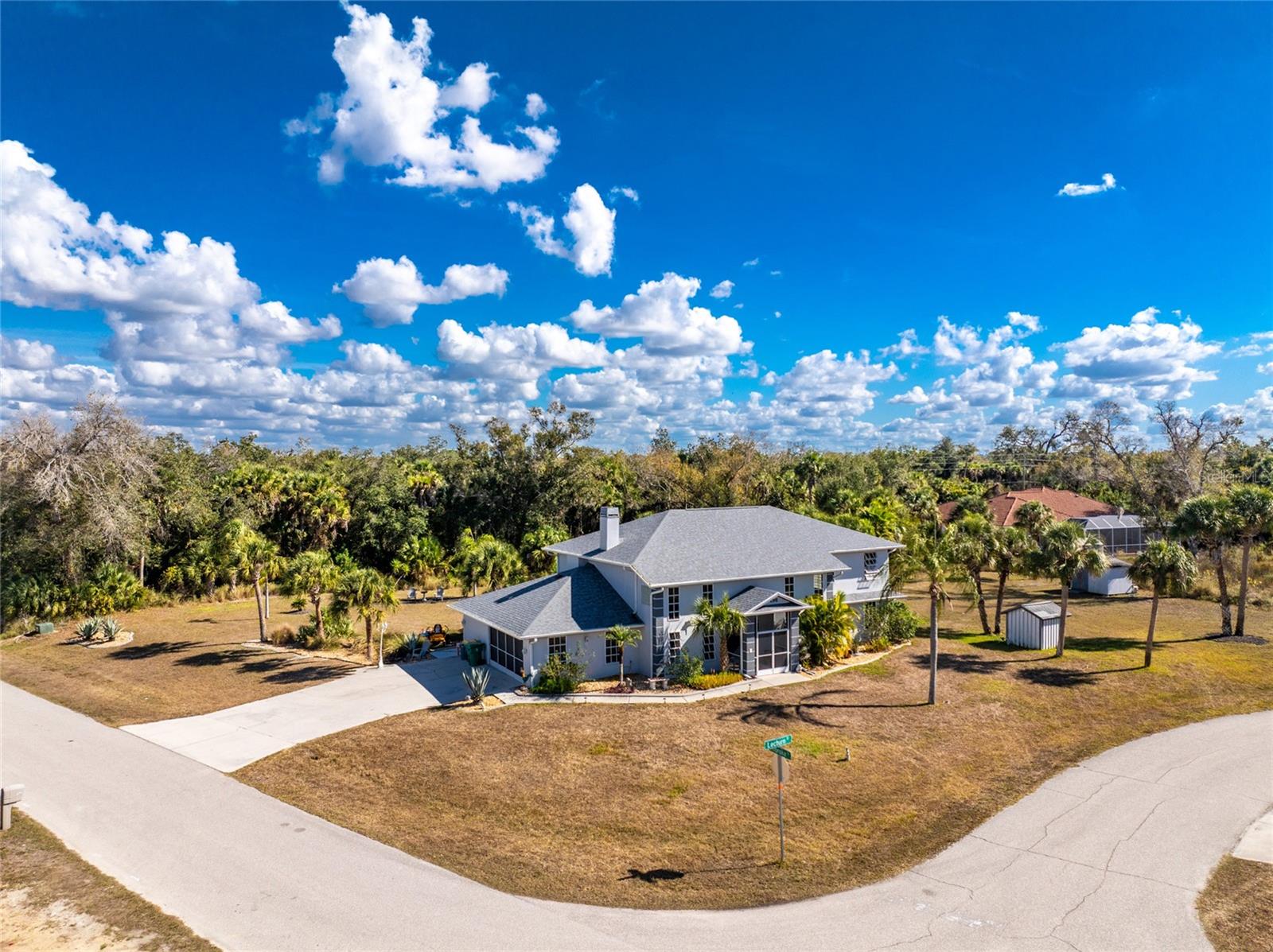 Single Family Residence em PORT CHARLOTTE, FL - Daniel Dourado