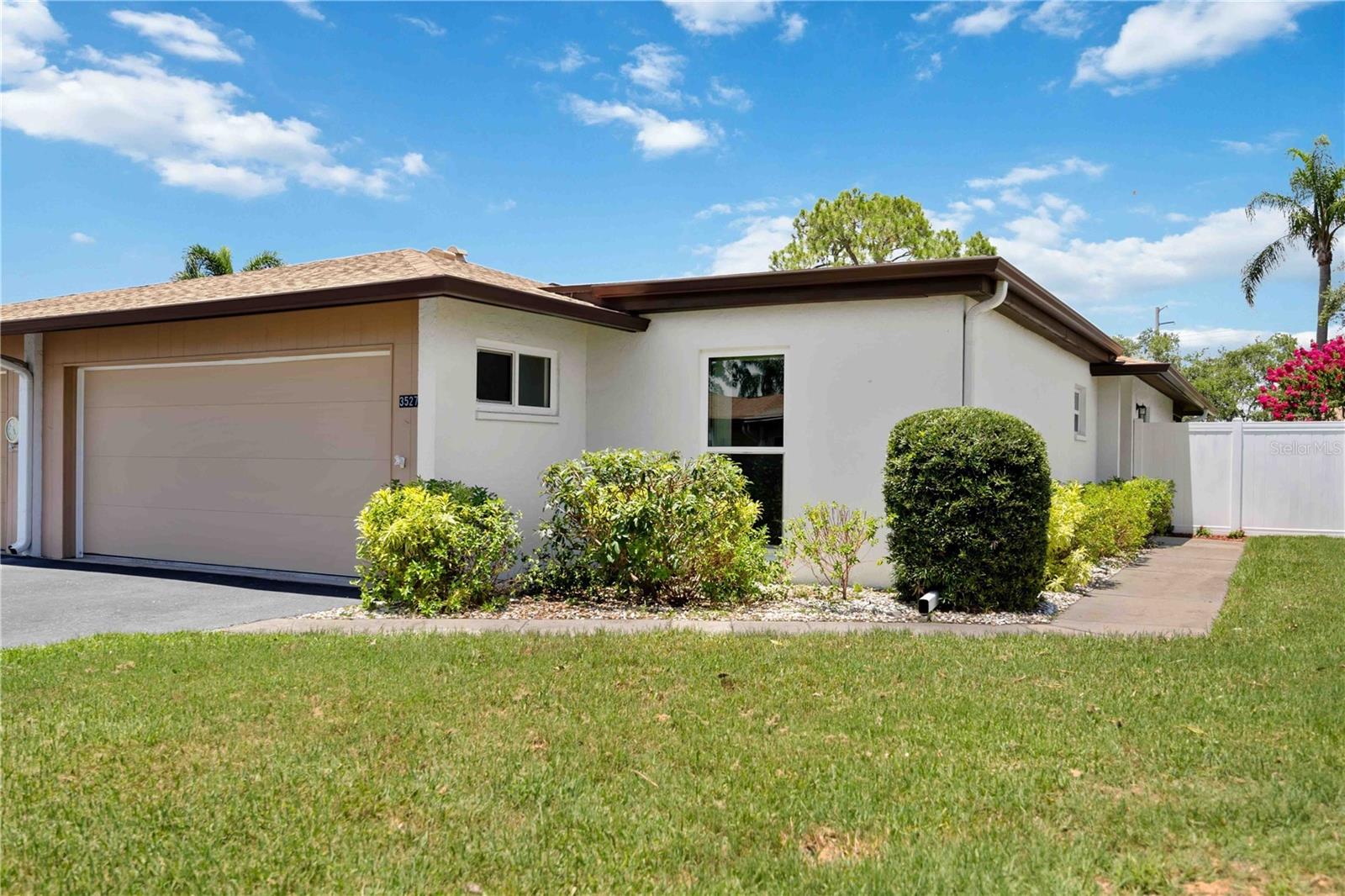 Villa in SARASOTA, FL - Daniel Dourado