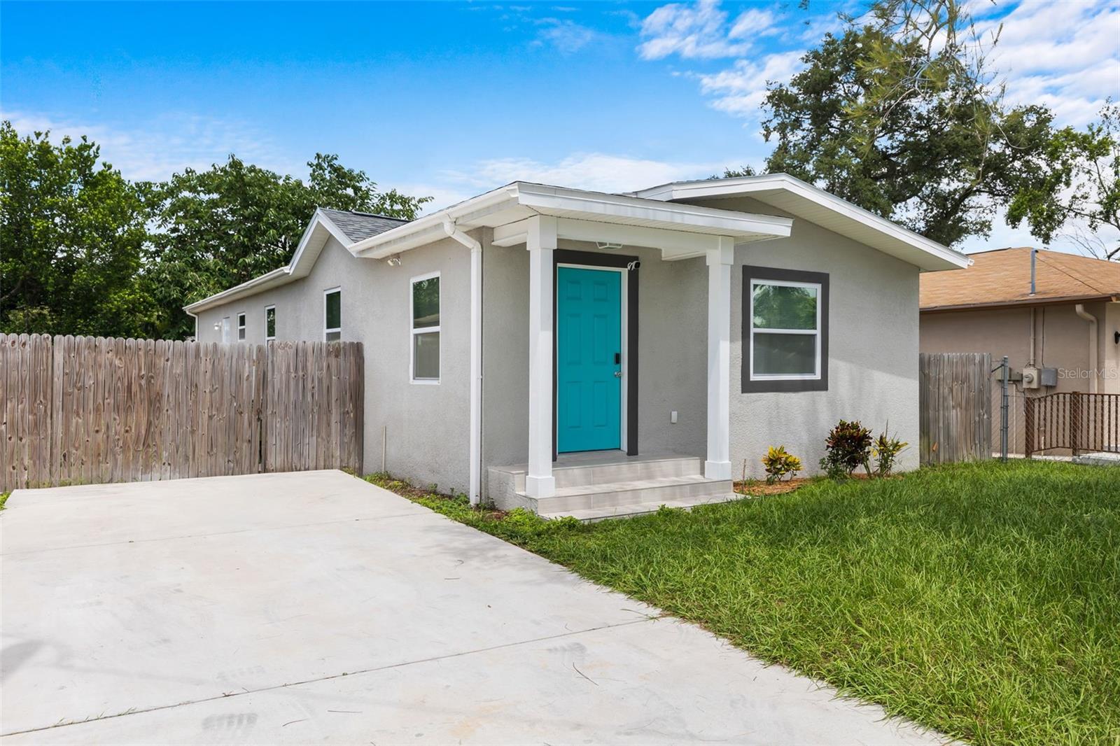 Single Family Residence in TAMPA, FL - Daniel Dourado