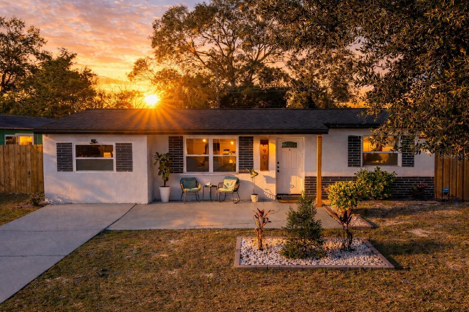 Single Family Residence em PINELLAS PARK, FL - Daniel Dourado