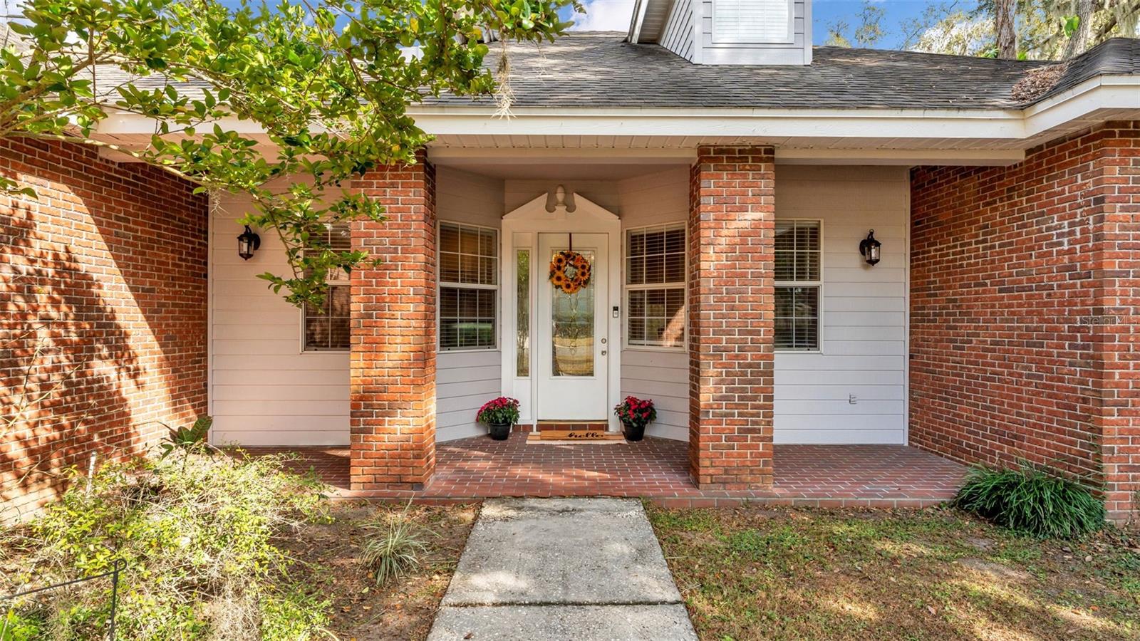 Single Family Residence in LAKELAND, FL - Daniel Dourado