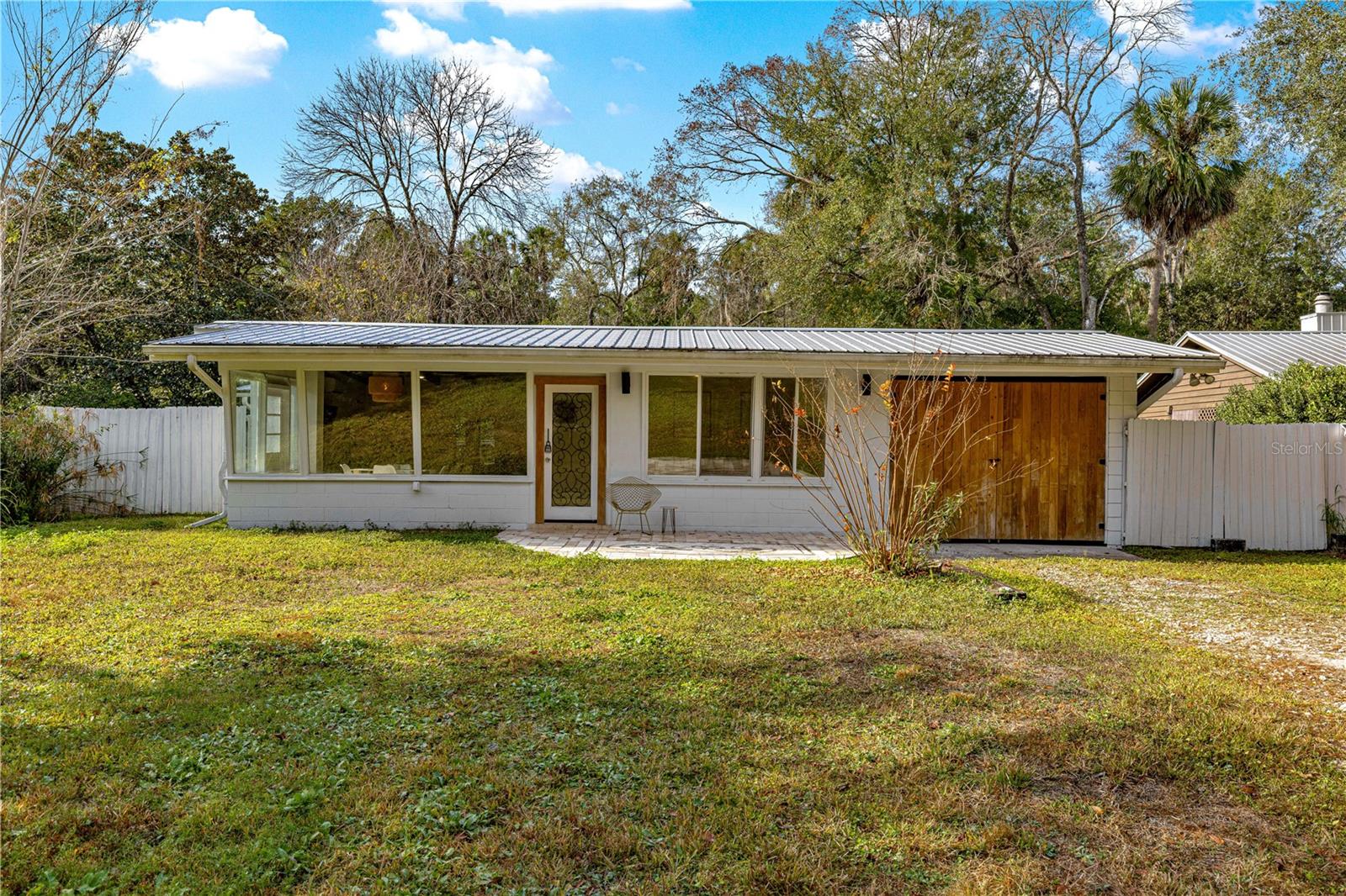 Single Family Residence in HOMOSASSA, FL - Daniel Dourado