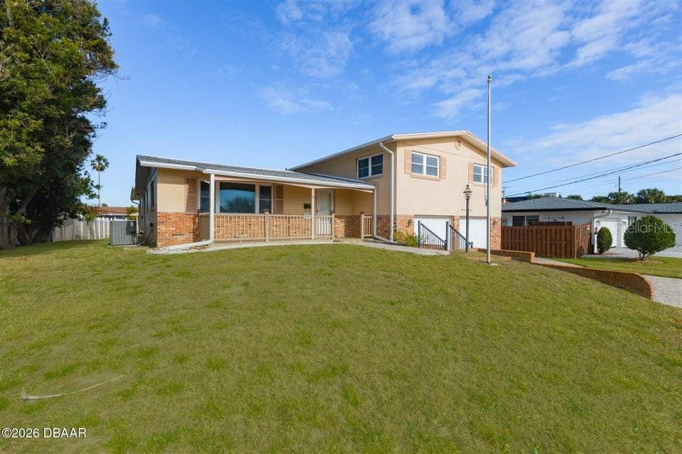 Single Family Residence in ORMOND BEACH, FL - Daniel Dourado