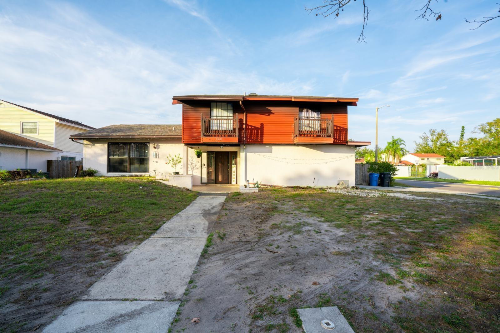 Single Family Residence in TAMPA, FL - Daniel Dourado