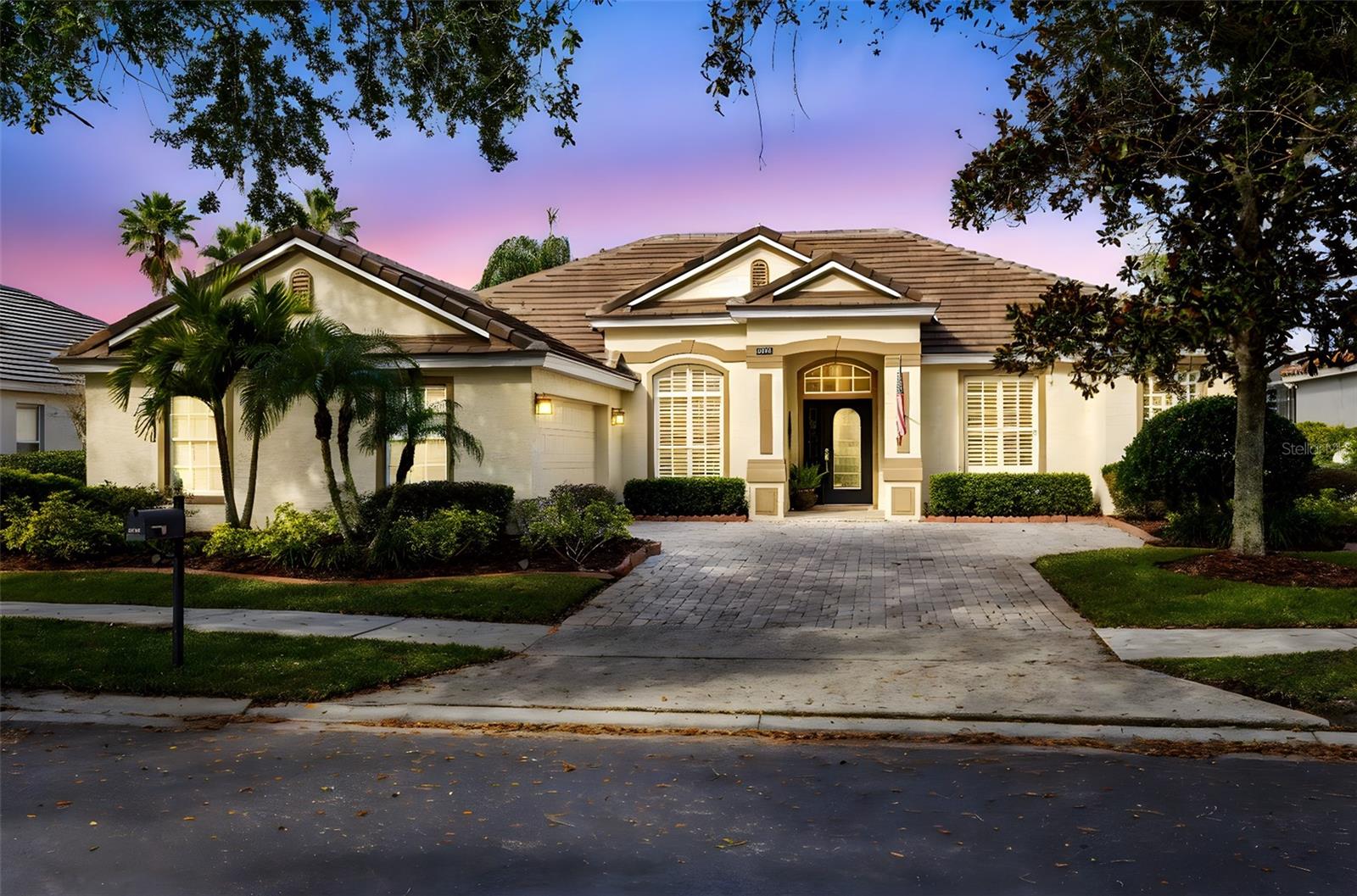 Single Family Residence in WINTER GARDEN, FL - Daniel Dourado