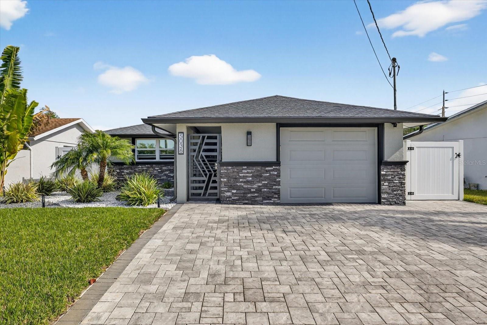 Single Family Residence em NEW PORT RICHEY, FL - Daniel Dourado