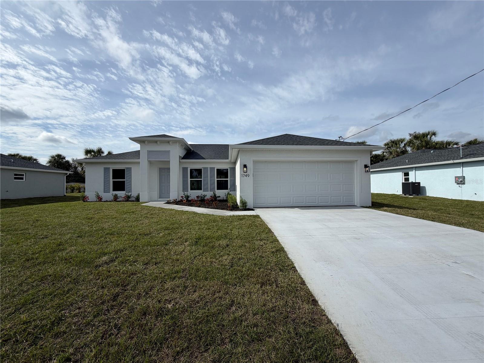 Single Family Residence in NORTH PORT, FL - Daniel Dourado