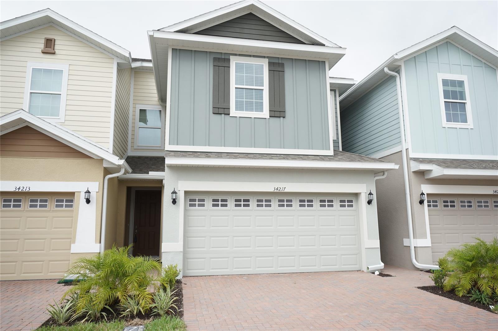 Townhouse in WESLEY CHAPEL, FL - Daniel Dourado