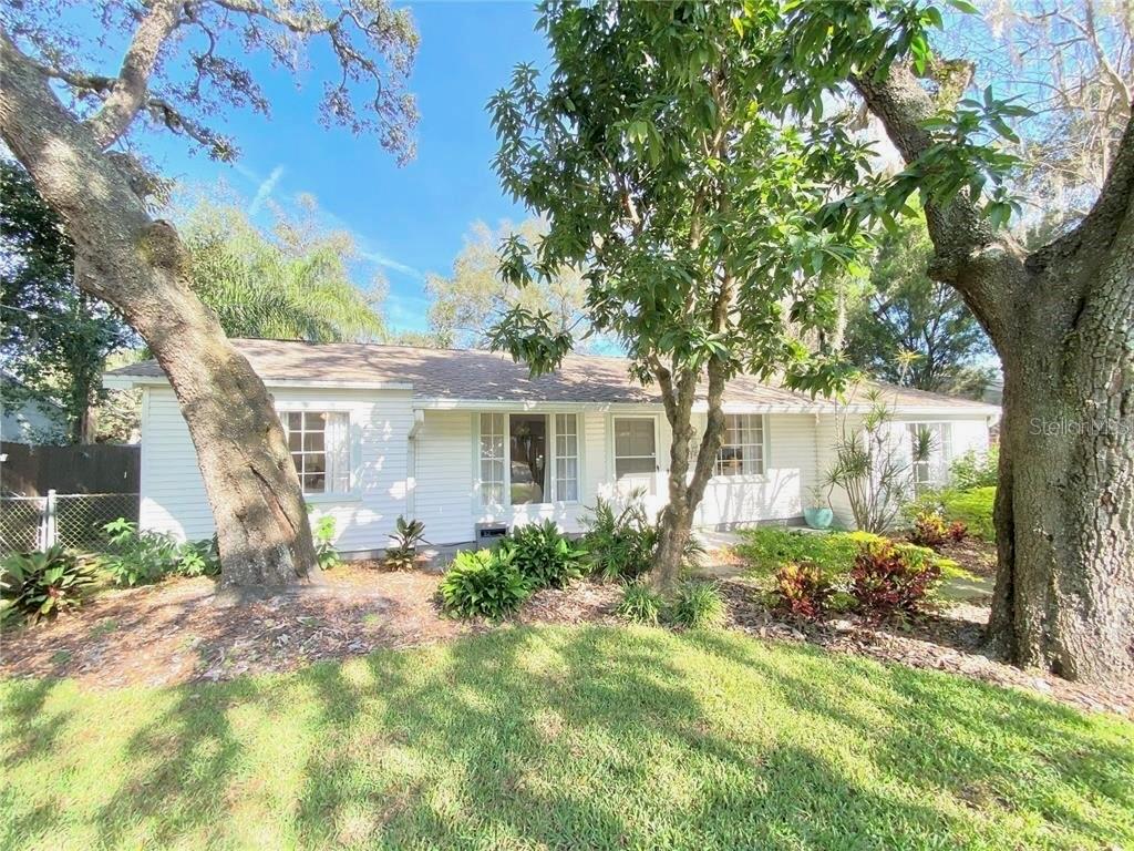 Single Family Residence in TAMPA, FL - Daniel Dourado