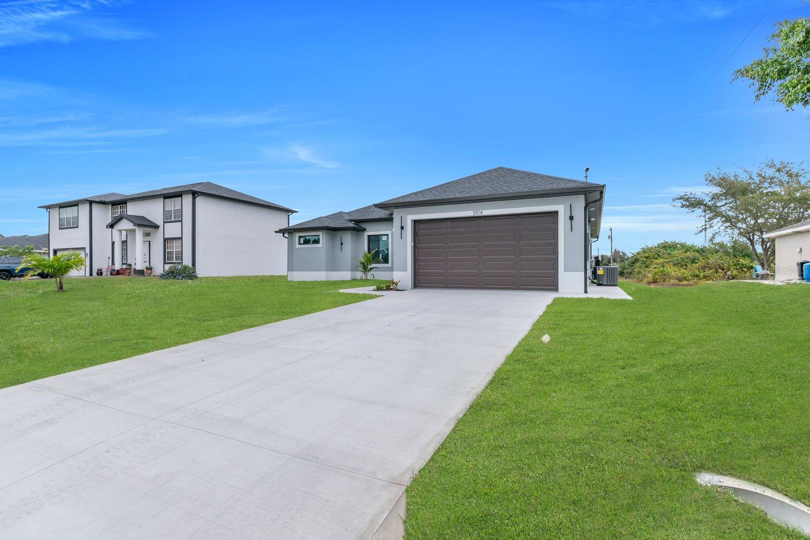 Single Family Residence in LEHIGH ACRES, FL - Daniel Dourado