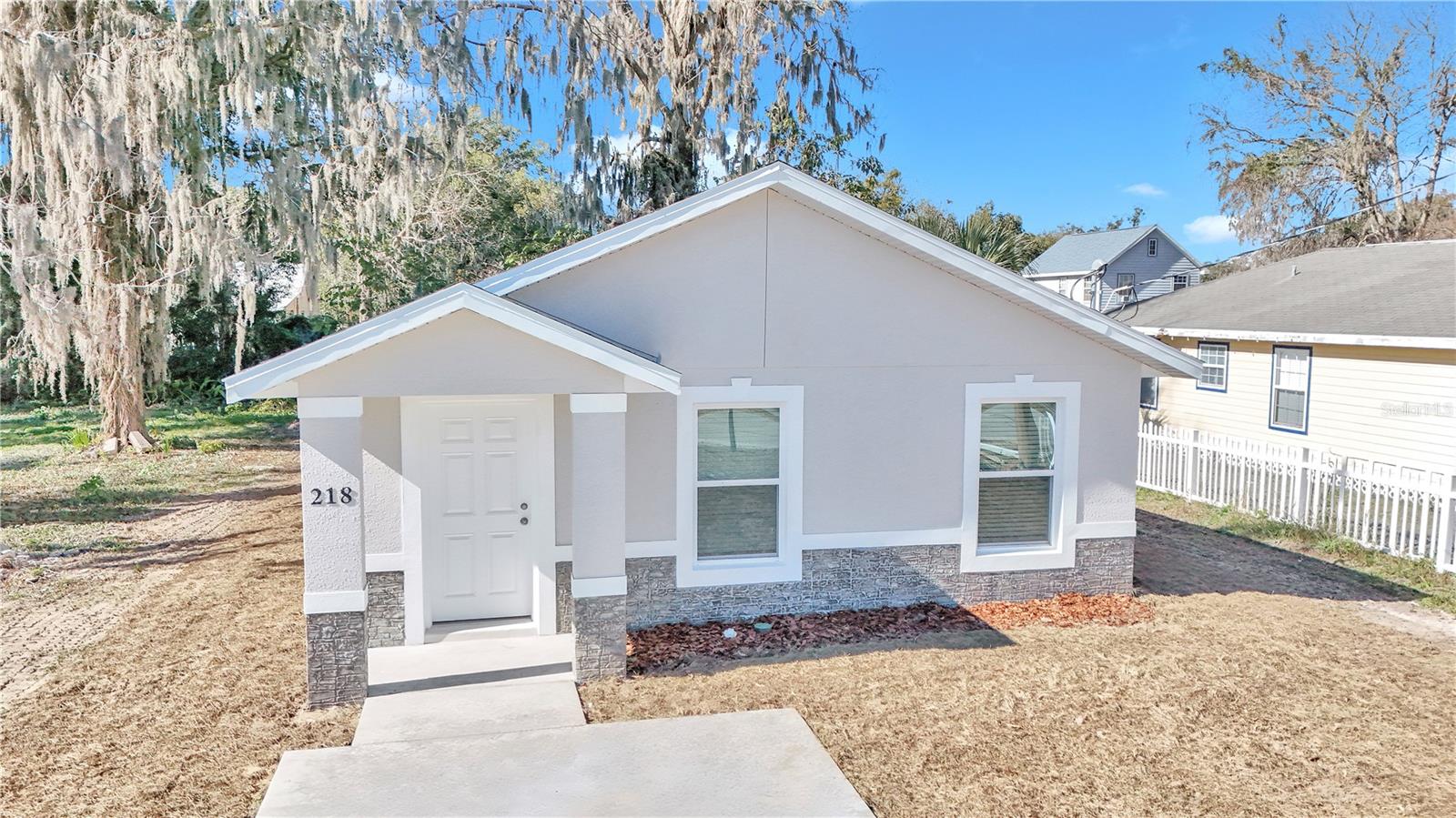 Single Family Residence in OCALA, FL - Daniel Dourado