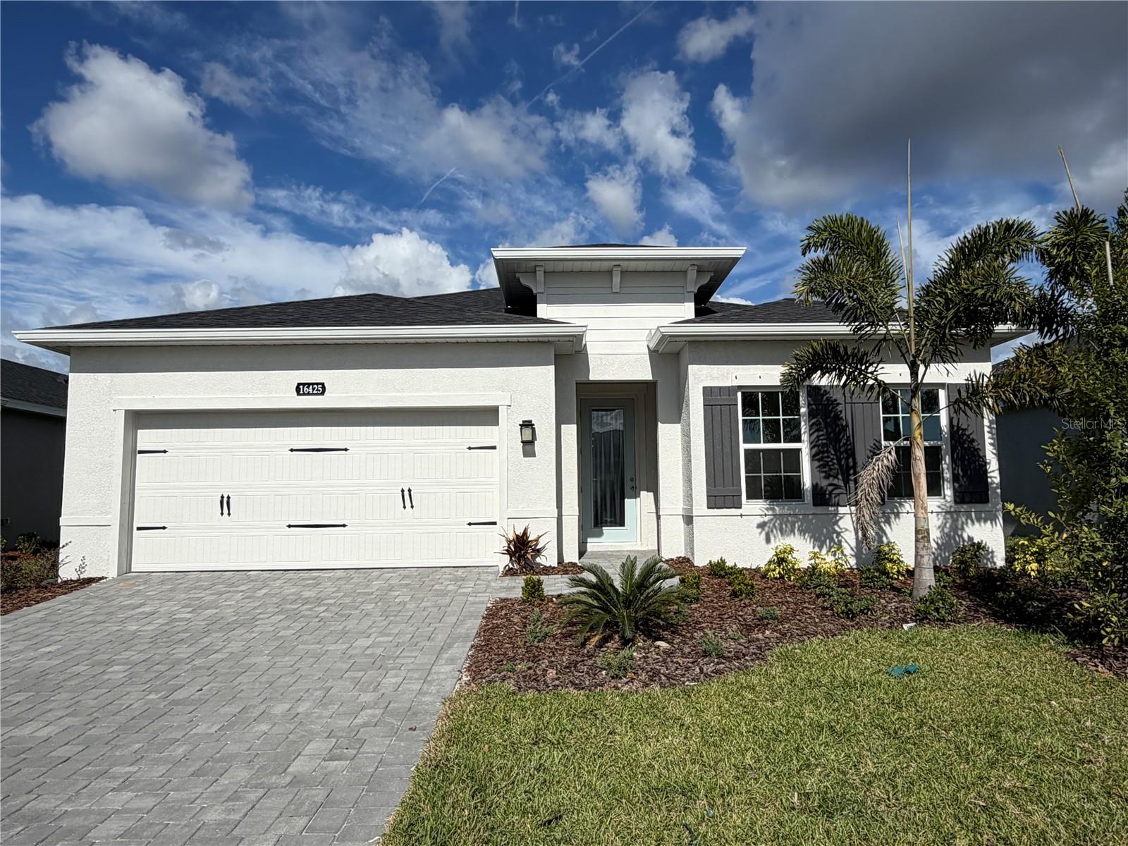 Single Family Residence em PORT CHARLOTTE, FL - Daniel Dourado