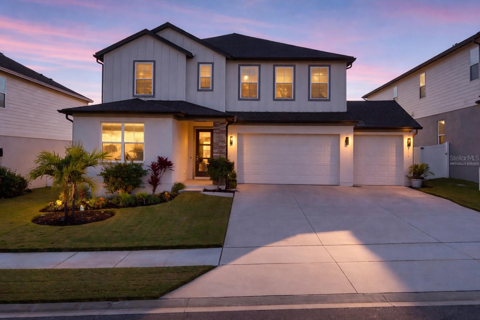 Single Family Residence in MINNEOLA, FL - Daniel Dourado