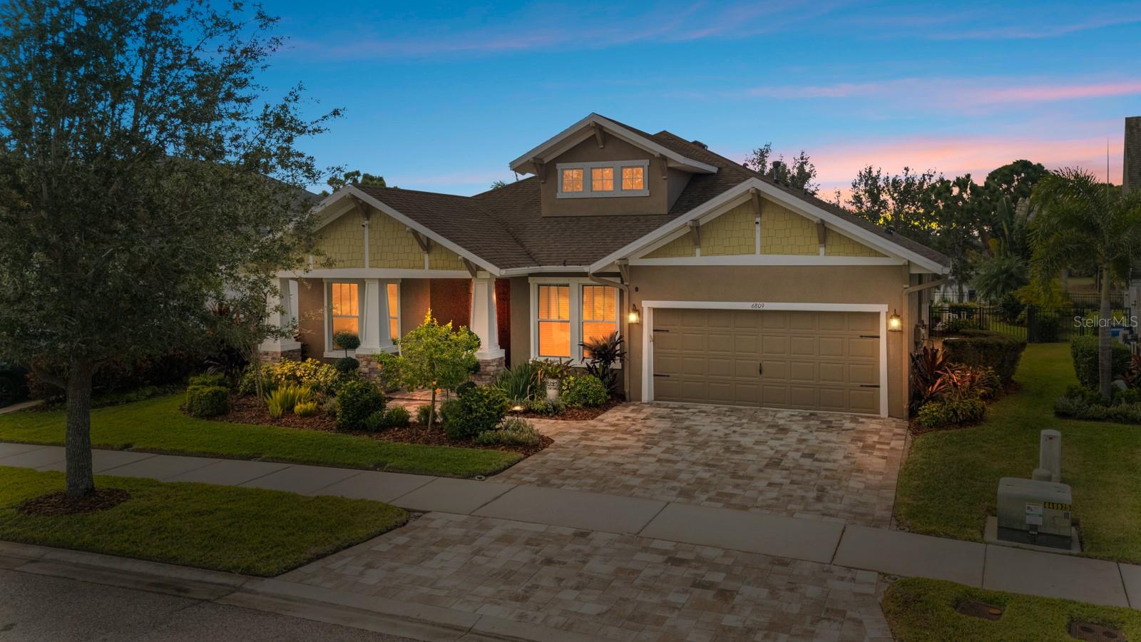 Single Family Residence em APOLLO BEACH, FL - Daniel Dourado