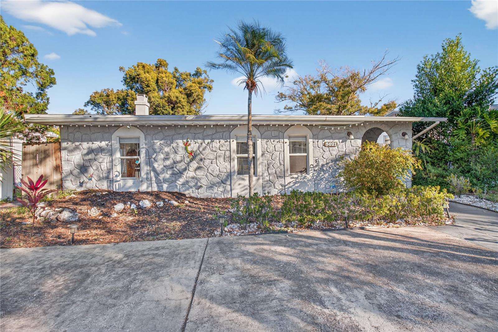 Single Family Residence em ST PETERSBURG, FL - Daniel Dourado