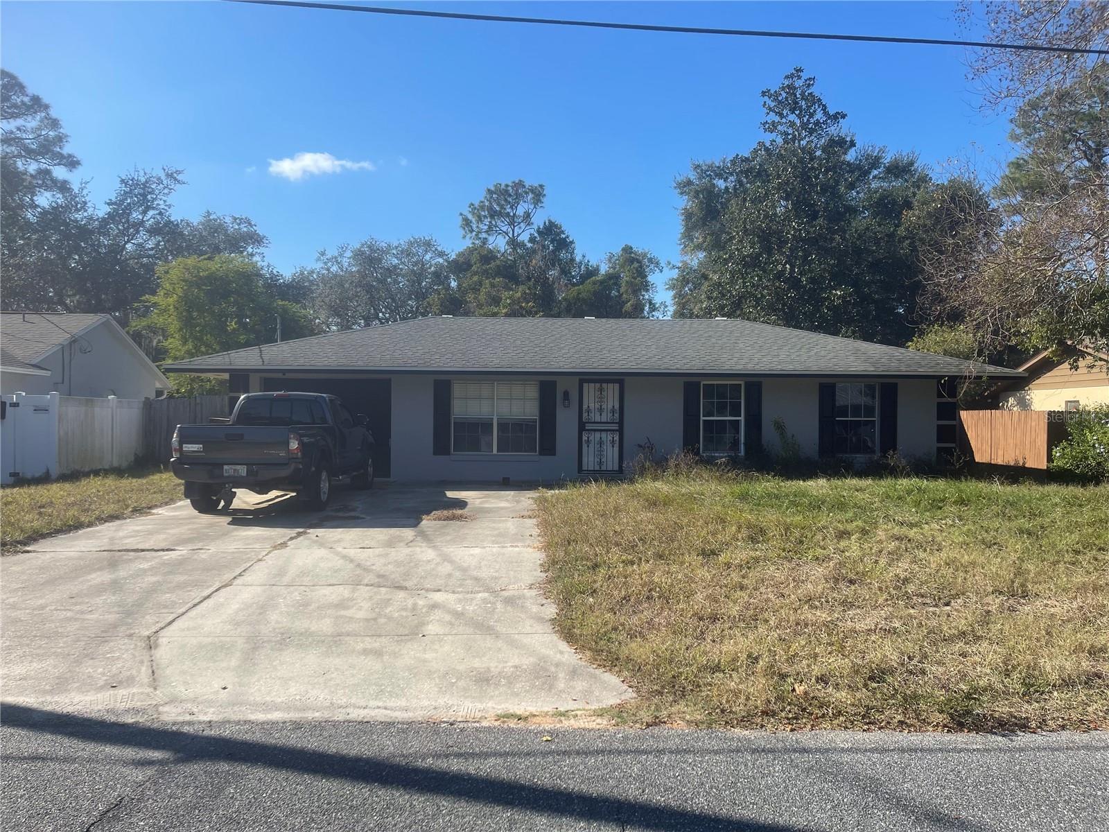 Single Family Residence em DEBARY, FL - Daniel Dourado