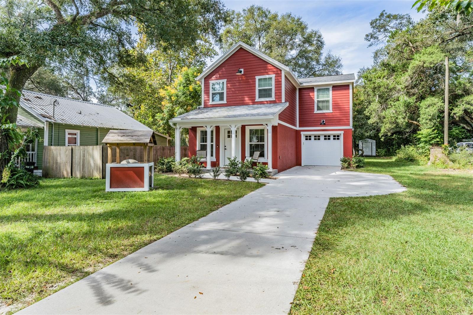 Single Family Residence in DADE CITY, FL - Daniel Dourado