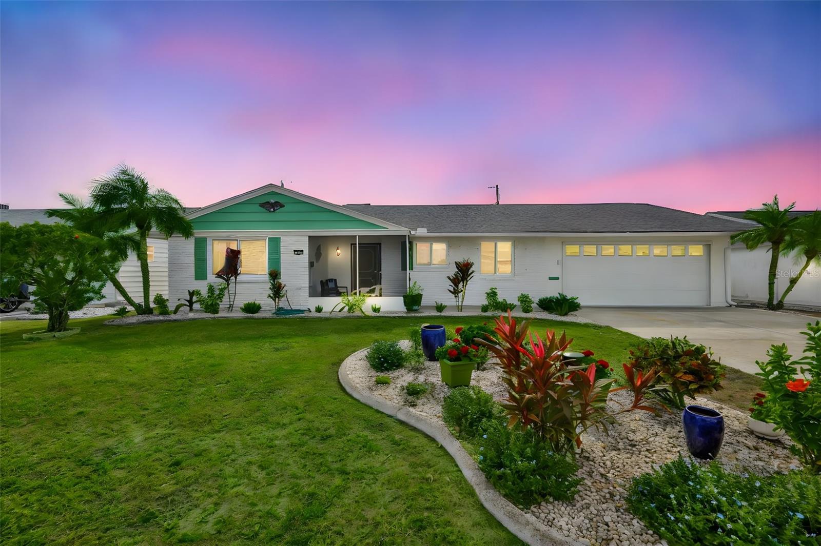 Single Family Residence in SUN CITY CENTER, FL - Daniel Dourado