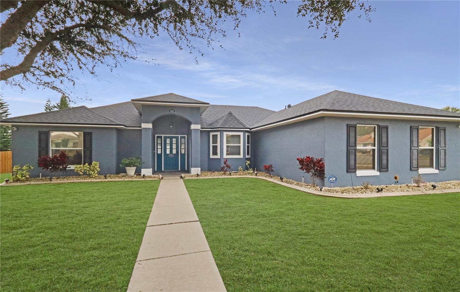 Single Family Residence in TAVARES, FL - Daniel Dourado