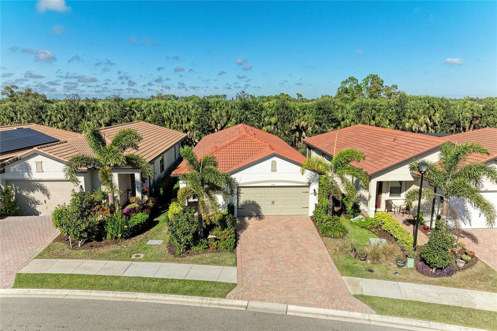 Single Family Residence in NOKOMIS, FL - Daniel Dourado