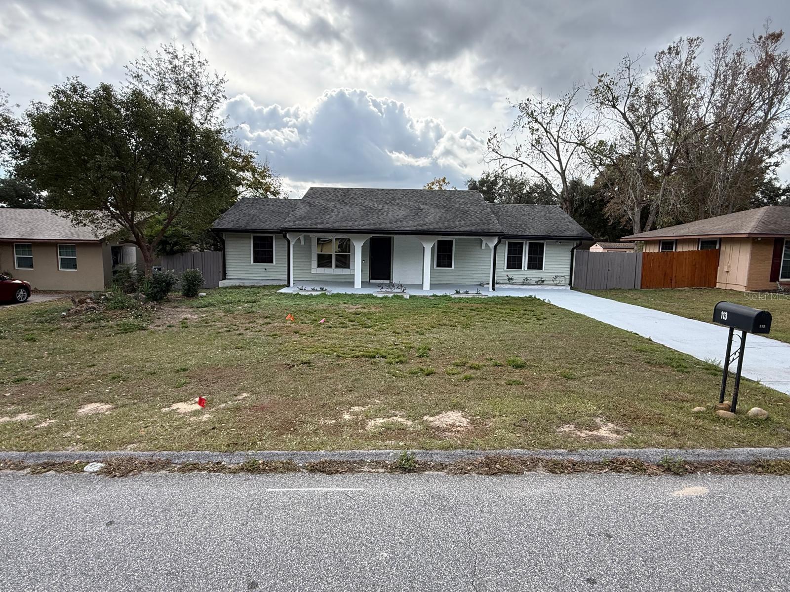 Single Family Residence in MINNEOLA, FL - Daniel Dourado