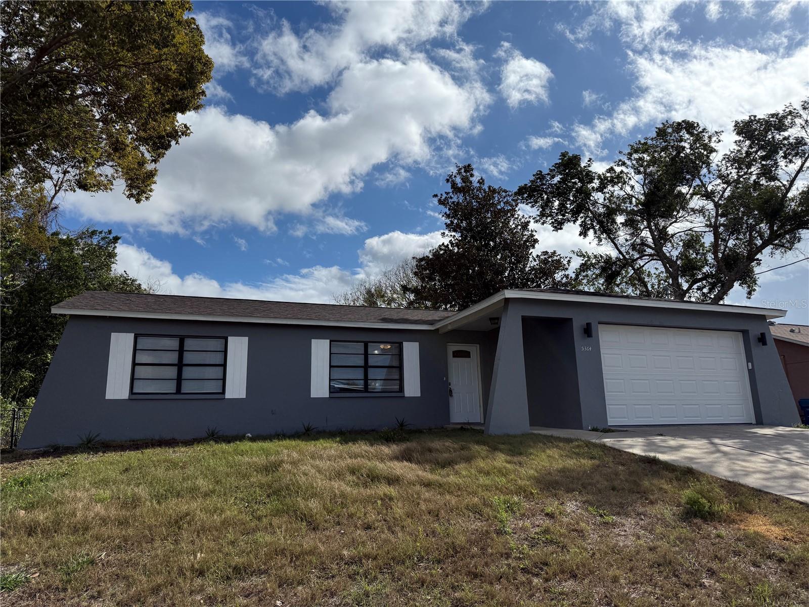 Single Family Residence em SPRING HILL, FL - Daniel Dourado