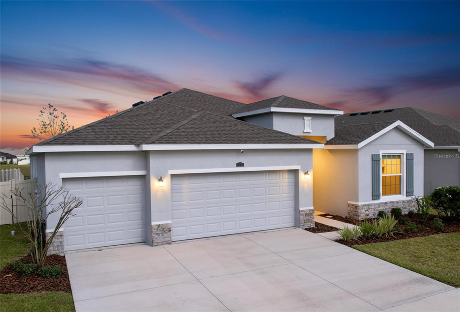 Single Family Residence in SAN ANTONIO, FL - Daniel Dourado