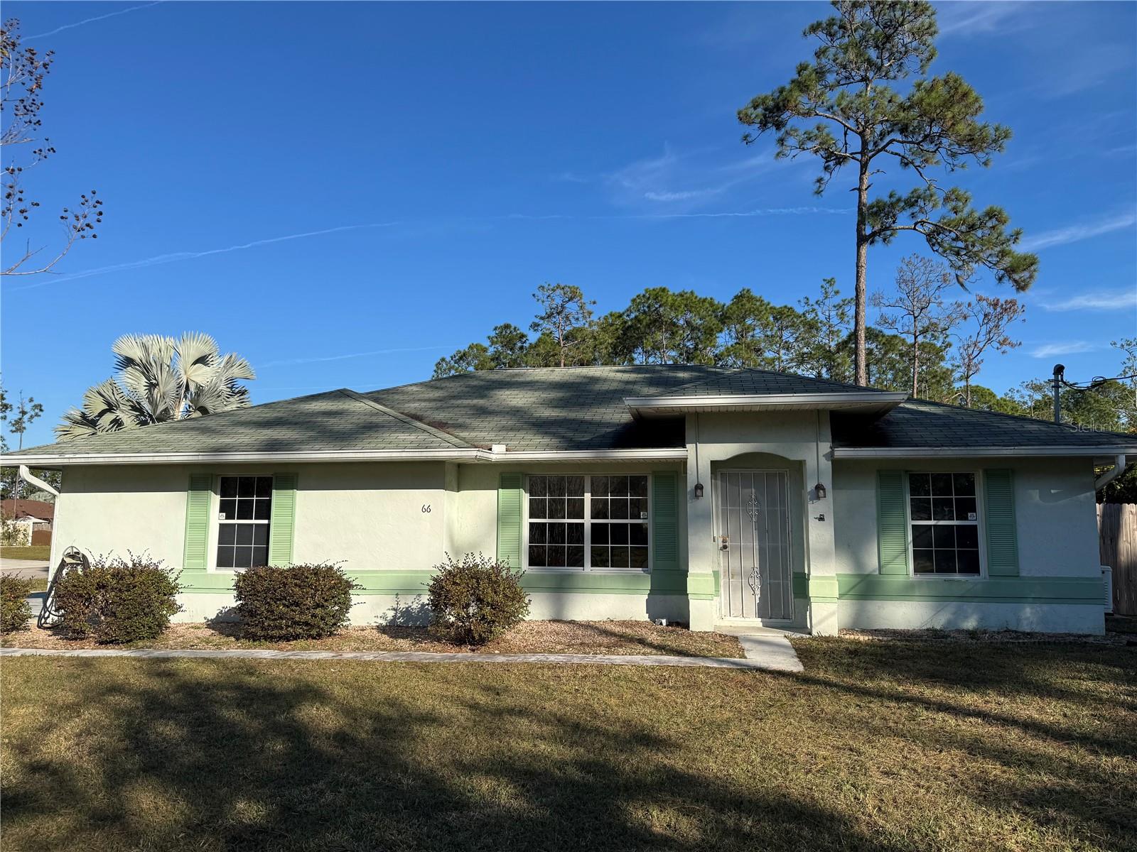 Single Family Residence in PALM COAST, FL - Daniel Dourado