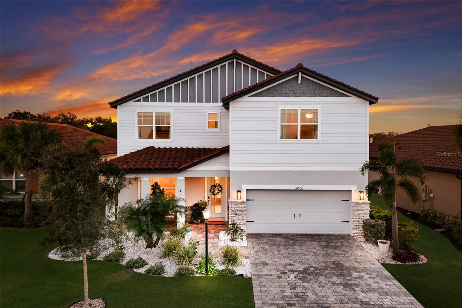 Single Family Residence in LAKEWOOD RANCH, FL - Daniel Dourado