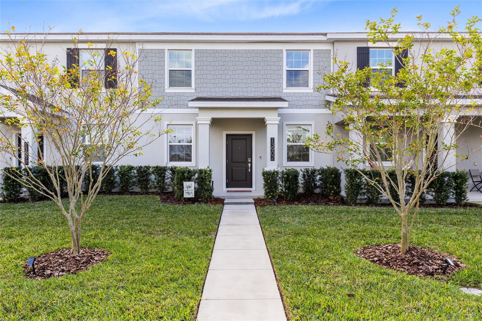 Townhouse in WINTER GARDEN, FL - Daniel Dourado
