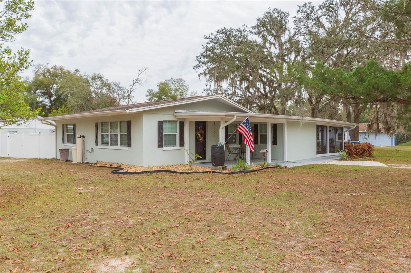 Single Family Residence in DADE CITY, FL - Daniel Dourado