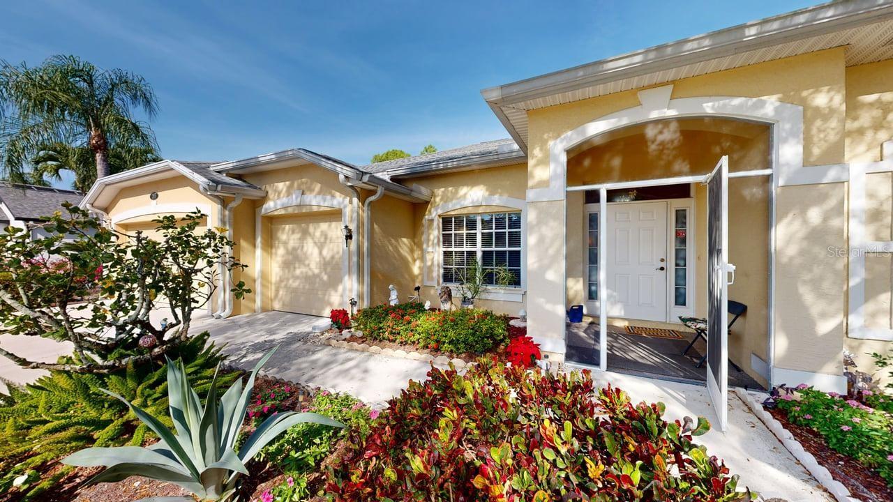 Single Family Residence in NAPLES, FL - Daniel Dourado