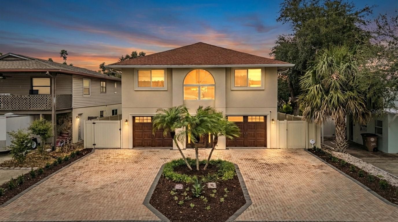 Single Family Residence in INDIAN ROCKS BEACH, FL - Daniel Dourado