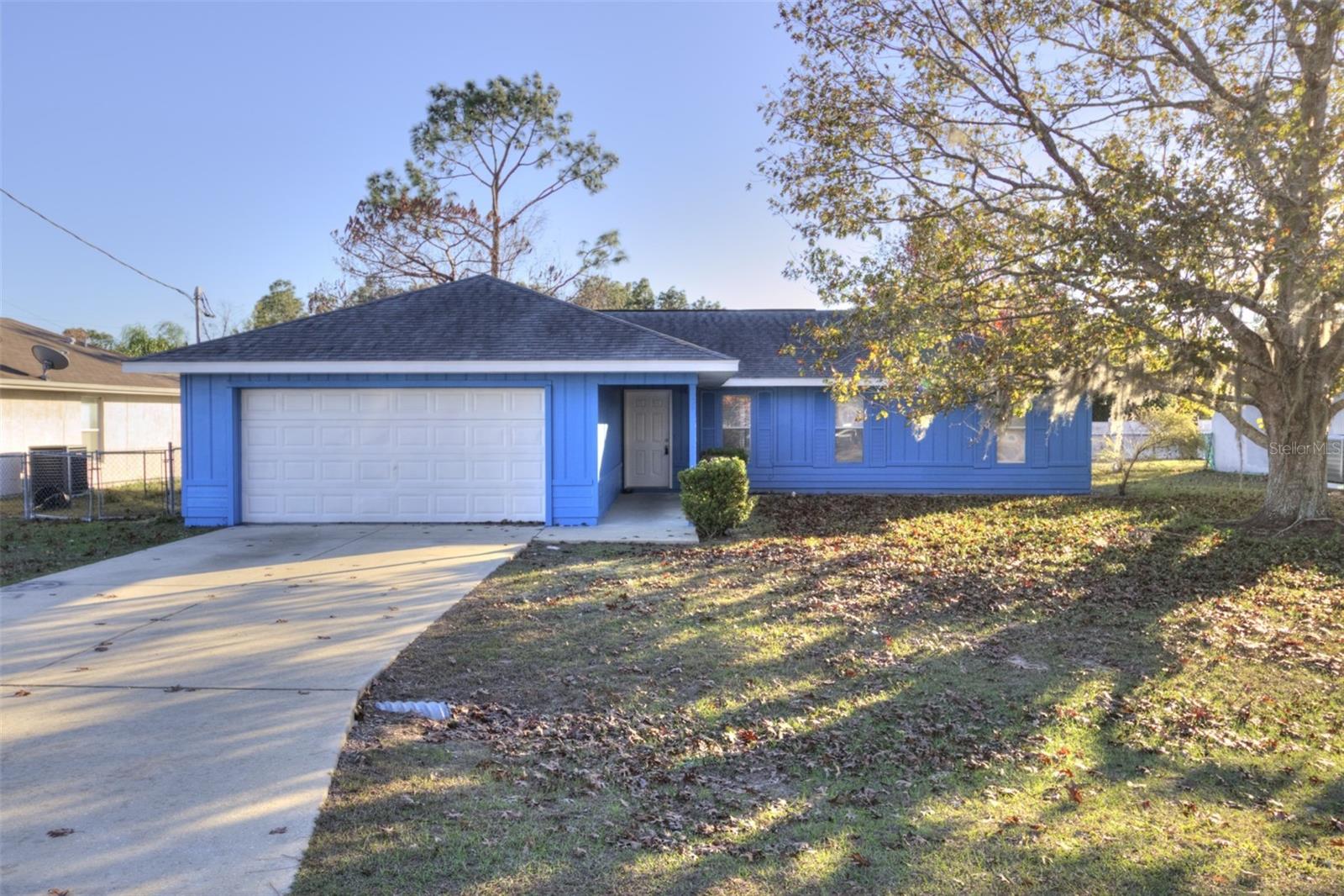 Single Family Residence in OCALA, FL - Daniel Dourado