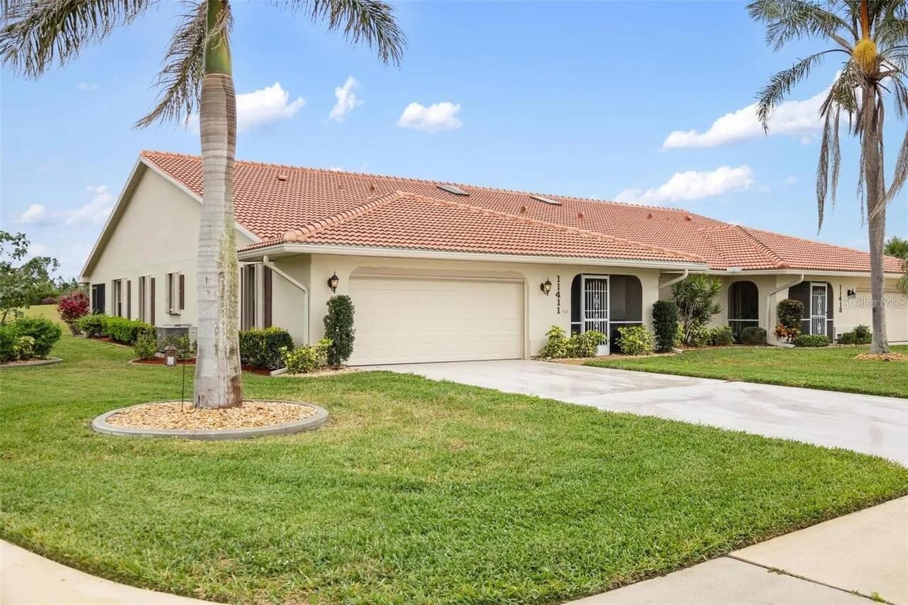 Single Family Residence in LAKE SUZY, FL - Daniel Dourado