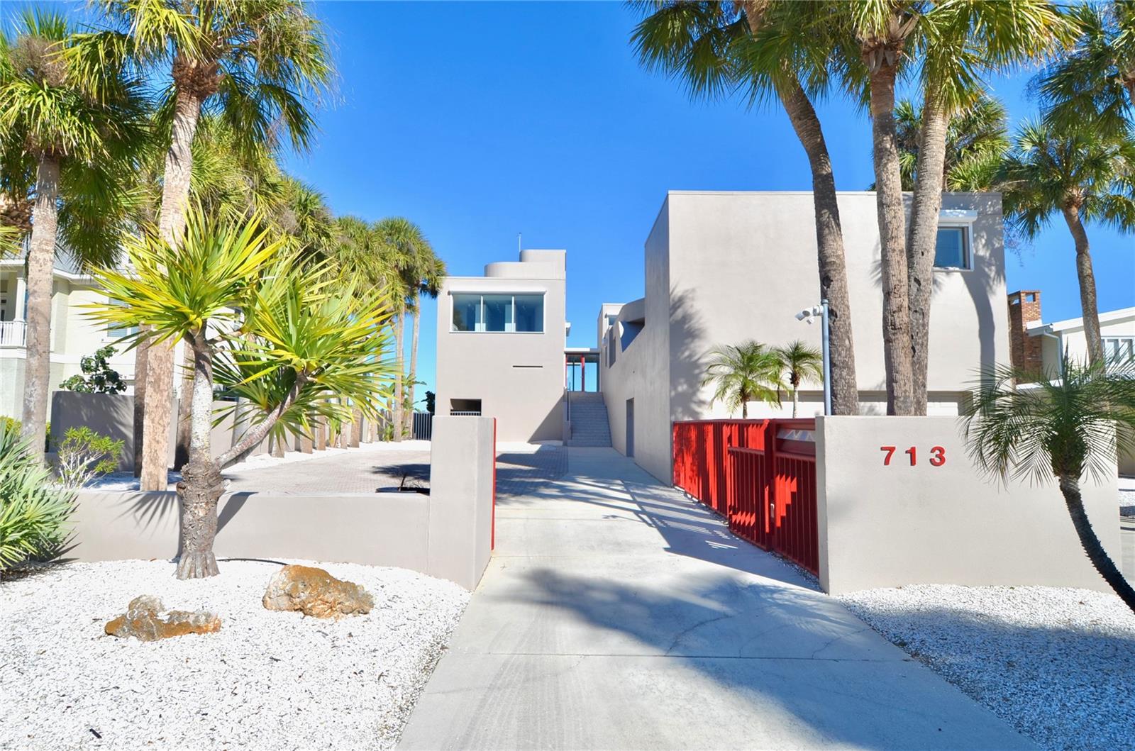 Single Family Residence in VENICE, FL - Daniel Dourado