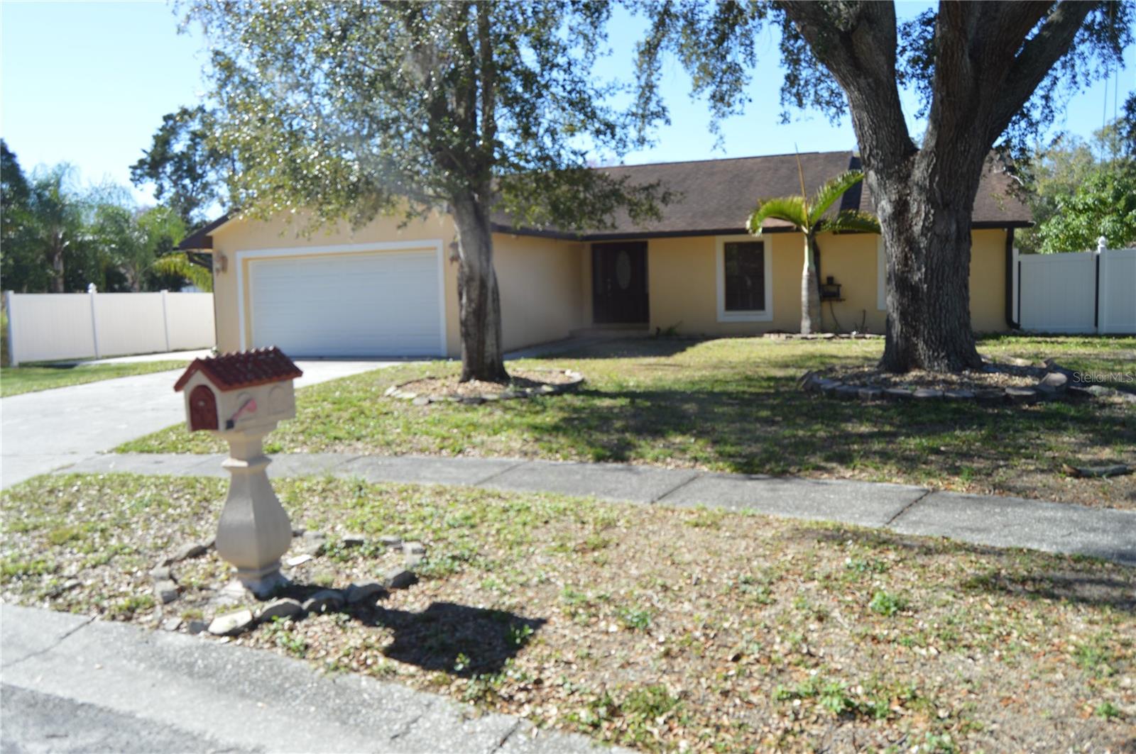 Single Family Residence in TAMPA, FL - Daniel Dourado