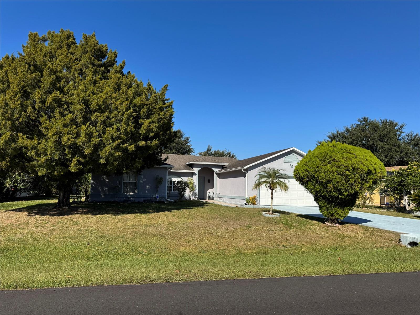 Single Family Residence in KISSIMMEE, FL - Daniel Dourado