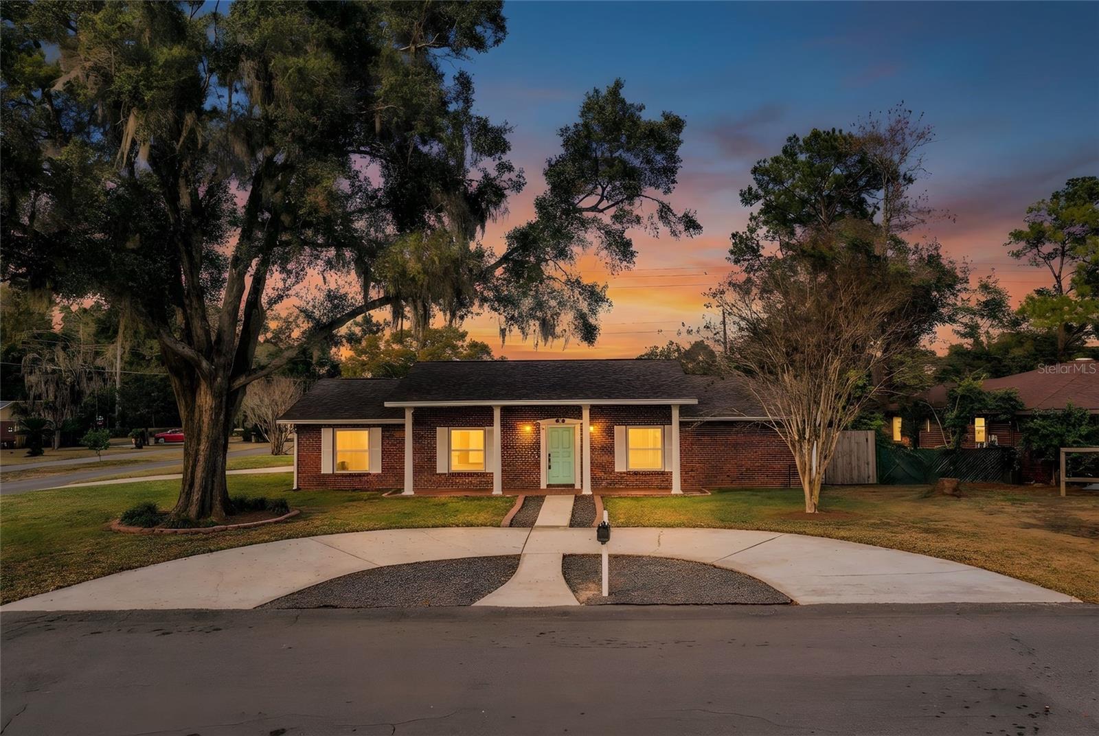 Single Family Residence in LAKELAND, FL - Daniel Dourado