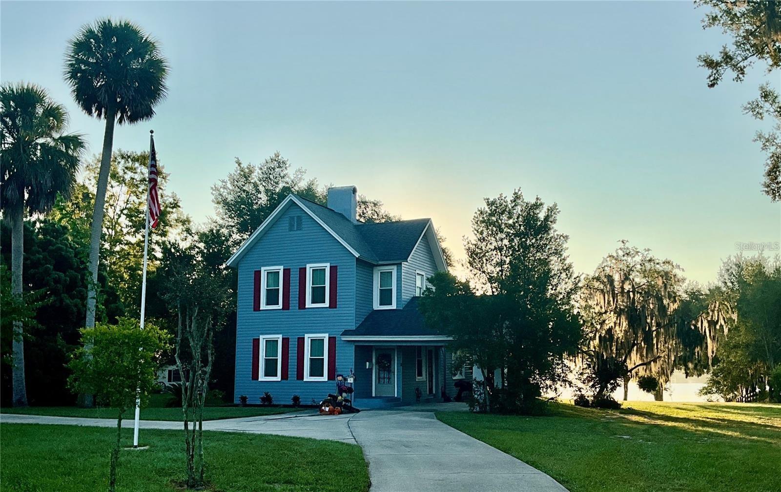 Single Family Residence em UMATILLA, FL - Daniel Dourado