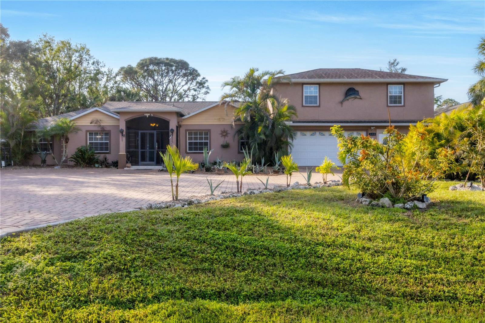 Single Family Residence in NOKOMIS, FL - Daniel Dourado
