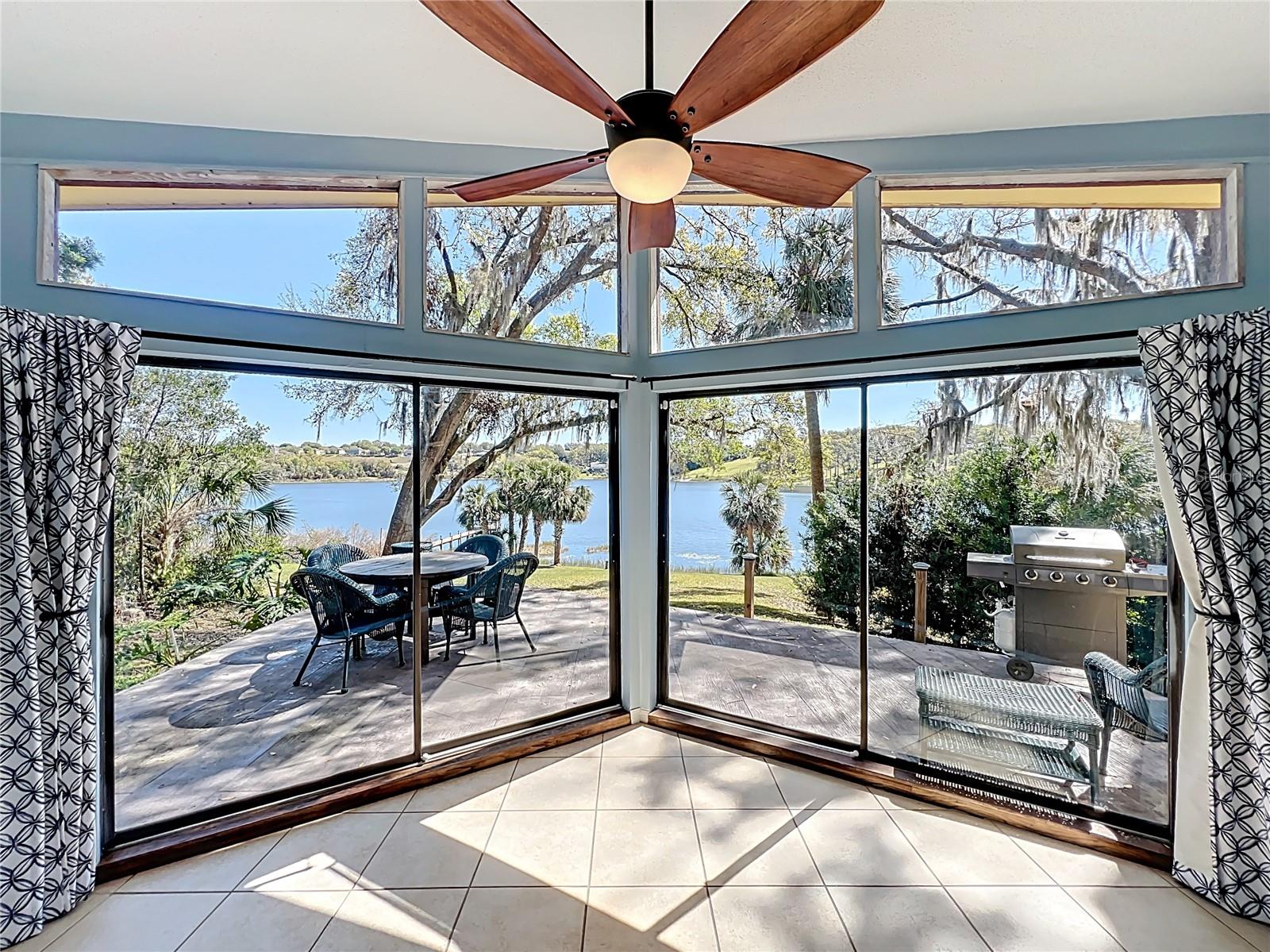 Single Family Residence in EUSTIS, FL - Daniel Dourado